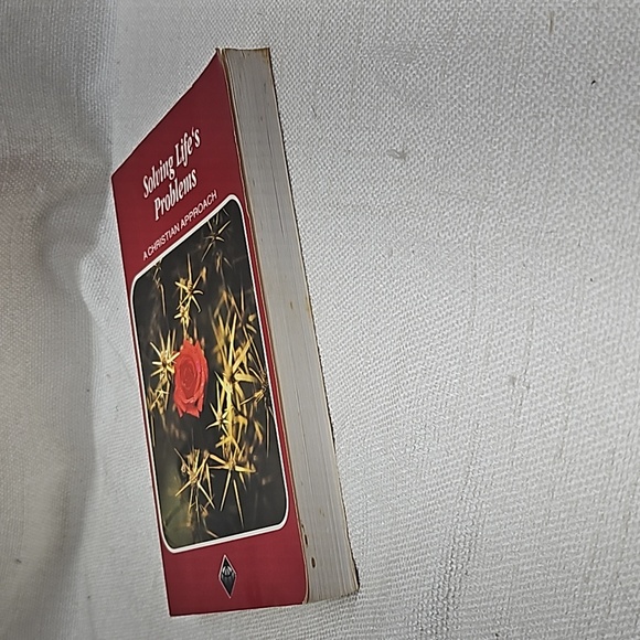 3/$20  Solving life's problems: A Christian approach - Picture 6 of 12